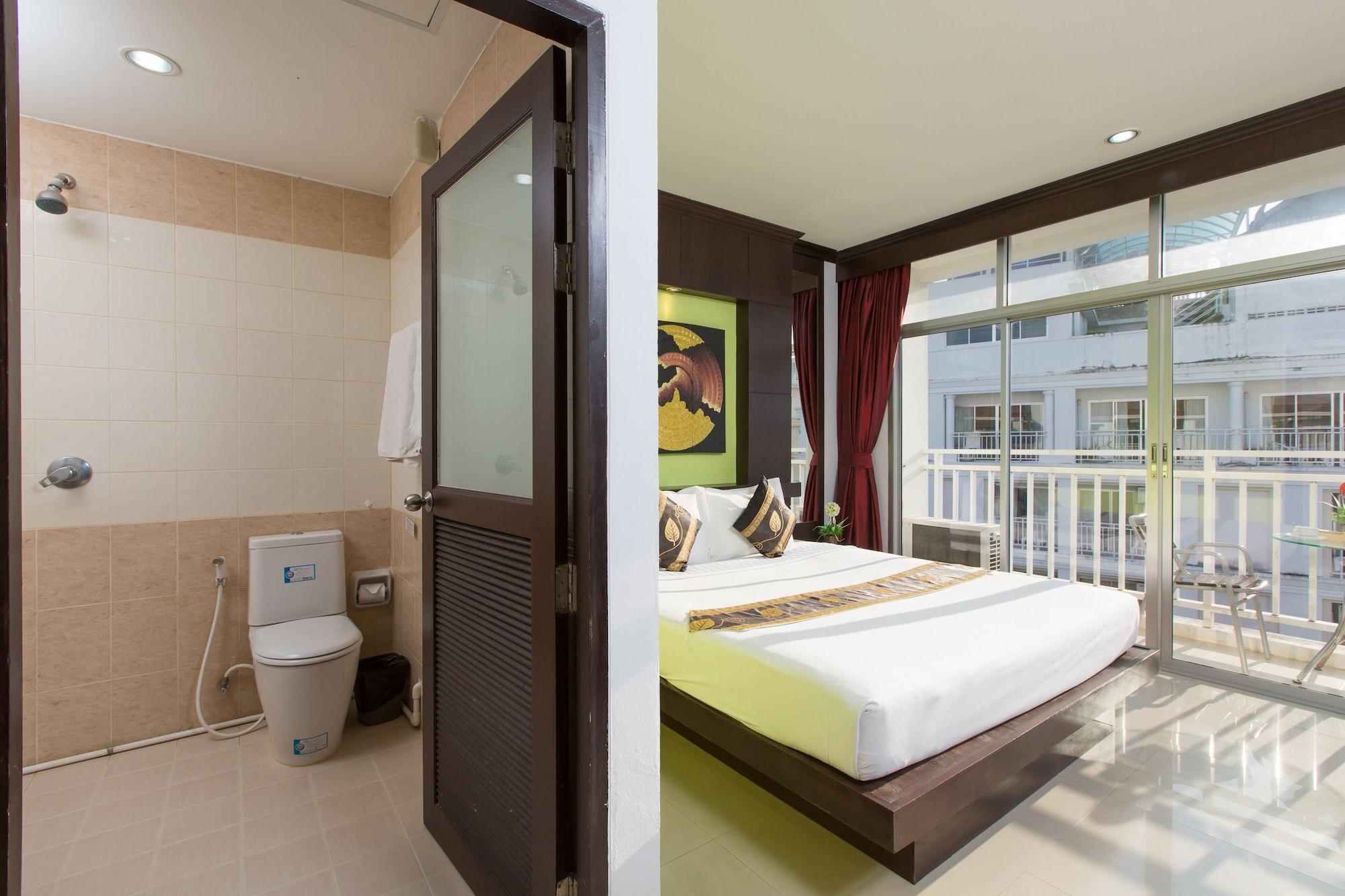 Patong Buri Hotel Экстерьер фото