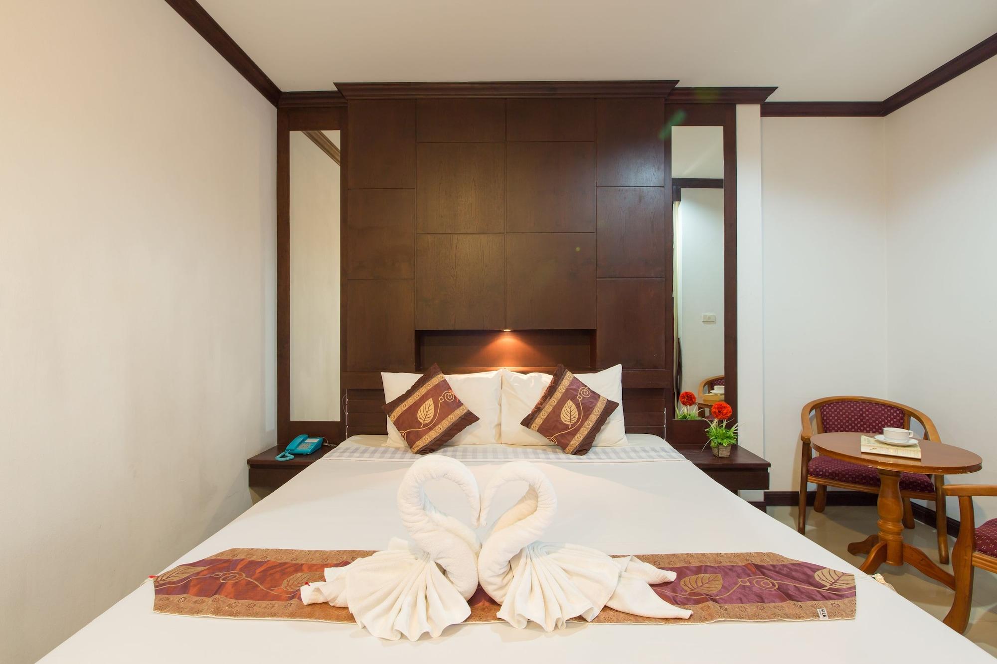 Patong Buri Hotel Экстерьер фото