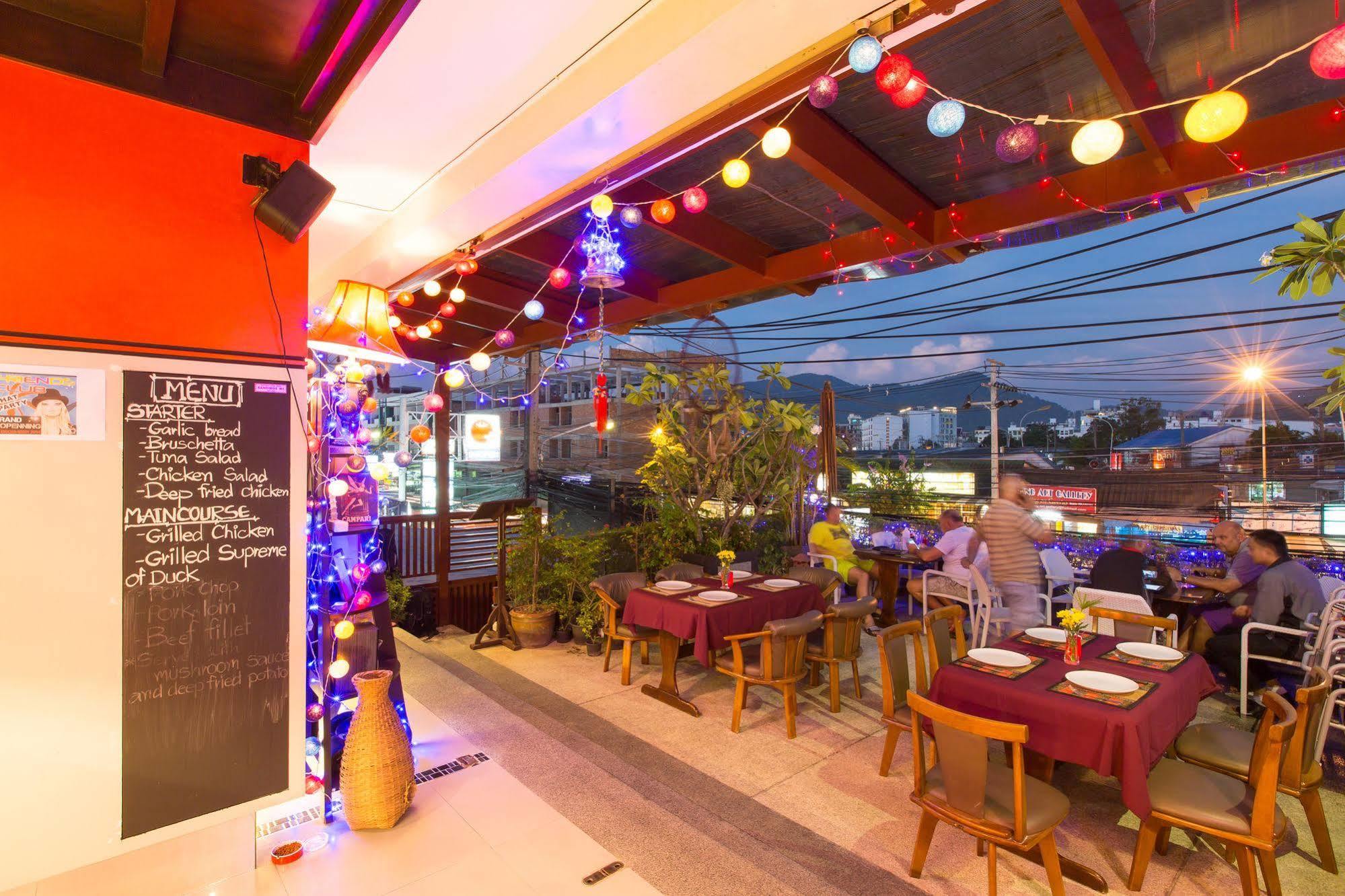 Patong Buri Hotel Экстерьер фото